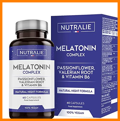 【 Mejor precio en oferta de 】✔️ Melatonina Pura 1,8mg con Valeriana y Tila | Conciliar el Sueño, Insomnio y Descansar Mejor con Melatonina, Valeriana, Tila, Pasiflora, Melisa y Amapola de California | 60 Cápsulas Veganas Nutralie